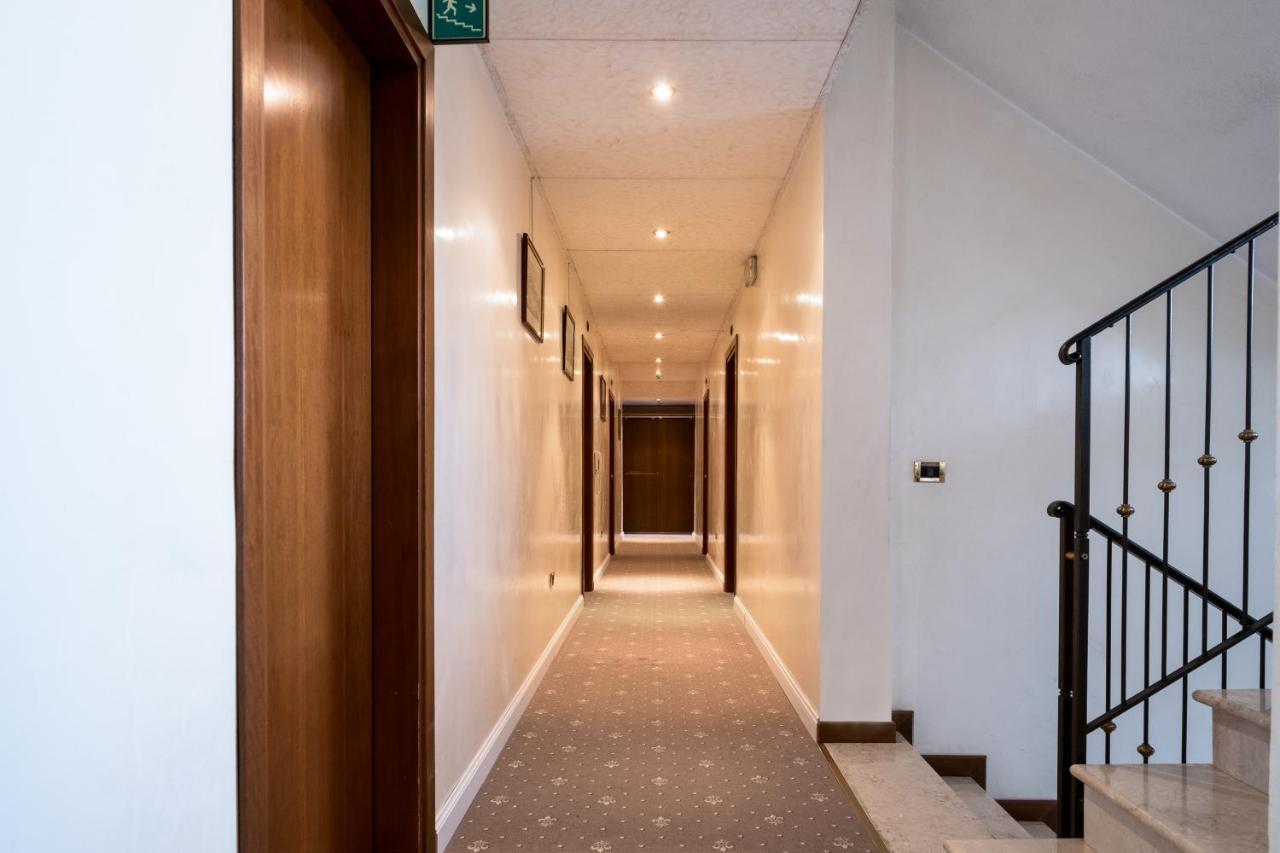 Classic Triple Room,1270144174:JPEG